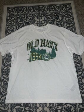 Old Navy San Francisco men’s tee shirt
